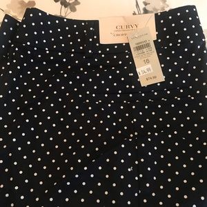 Cropped curve polka dot pants NWT